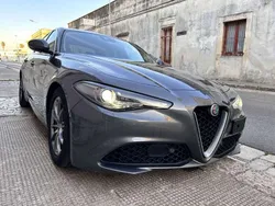 Usata 2017 Alfa Romeo Giulia Super Tre volumi | 15.100 € (Buon prezzo)