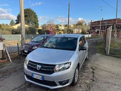 Argento Usata 2015 Dacia Sandero Lauréate Tre volumi | 4600 € (Buon prezzo)