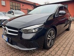 Nero Usata 2021 Mercedes B180 Monovolume | 20.900 € (Buon prezzo)