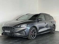 Grigio Usata 2022 Ford Focus ST-Line Station wagon | 16.800 € (Buon prezzo)