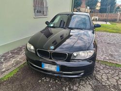 Nero Usata 2009 BMW 116 Due volumi | 5900 €