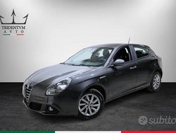 Grigio Usata 2016 Alfa Romeo Giulietta Business Due volumi | 11.900 € (Cara)