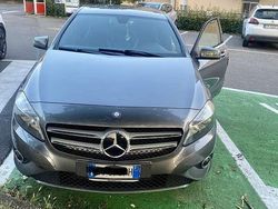 Usata 2013 Mercedes A180 Tre volumi | 7500 € (Buon prezzo)