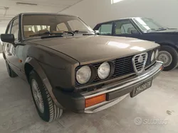Usata 1983 Alfa Romeo Alfetta Quadrifoglio Tre volumi | 12.500 €