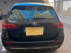 Nero Usata 2019 Mercedes B180 Monovolume | 20.000 € (Buon prezzo)