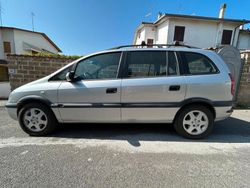Grigio Usata 1999 Opel Zafira Monovolume | 1400 €