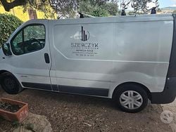 Bianco Usata 2005 Renault Trafic Monovolume | 5000 €