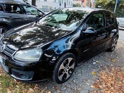 Usata 2005 VW Golf IV Tre volumi | 1200 €