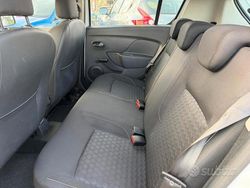 Bianco Usata 2013 Dacia Sandero Lauréate Tre volumi | 3990 € (Buon prezzo)
