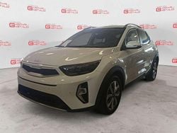 Nessuno Nuova 2025 Kia Stonic Style SUV | 19.900 € (Buon prezzo)