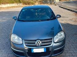 Grigio Usata 2008 VW Jetta Tre volumi | 4500 €