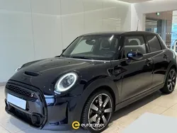 Nero Usata 2023 Mini Cooper S Classic Due volumi | 29.950 € (Buon prezzo)
