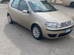 Oro Usata 2007 Fiat Punto Classica Due volumi | 2900 € (Buon prezzo)