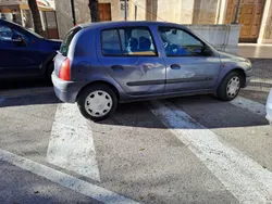 Usata 2000 Renault Clio II Due volumi | 1000 € (Buon prezzo)