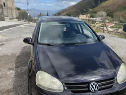 Usata 2007 VW Golf V Tre volumi | 2300 € (Super prezzo)