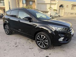 Usata 2019 Ford Kuga ST-Line SUV | 16.900 € (Buon prezzo)