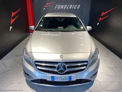 Argento Usata 2015 Mercedes A180 Edition Tre volumi | 11.900 € (Super prezzo)