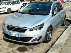 Usata 2014 Peugeot 308 Allure Tre volumi | 5999 € (Buon prezzo)