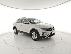 Beige Usata 2023 VW T-Roc Life SUV | 19.500 € (Buon prezzo)