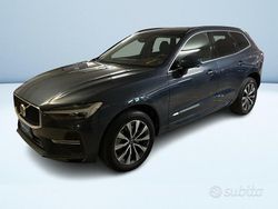 Grigio Usata 2022 Volvo XC60 Momentum SUV | 35.500 € (Ottimo prezzo)