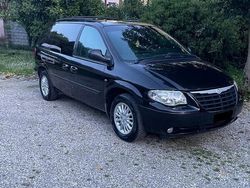 Nero Usata 2004 Chrysler Voyager Monovolume | 2500 € (Cara)