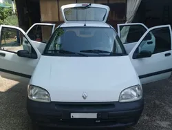 Usata 1997 Renault Clio Due volumi | 1200 €