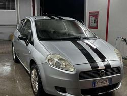 Argento Usata 2006 Fiat Grande Punto Active Due volumi | 3000 € (Cara)