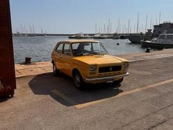 Giallo Usata 1970 Fiat 127 Tre volumi | 3500 €