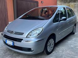 Grigio Usata 2004 Citroën Xsara Picasso Monovolume | 2990 € (Molto cara)