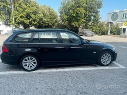 Nero Usata 2007 BMW 320 Station wagon | 2500 € (Buon prezzo)