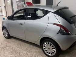 Grigio Usata 2011 Lancia Ypsilon Platinum Due volumi | 4800 € (Buon prezzo)