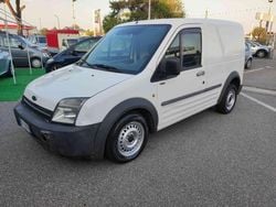 Bianco pastello Usata 2004 Ford Tourneo Connect Monovolume | 4990 €