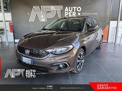 Bronzo Usata 2019 Fiat Tipo Lounge Tre volumi | 10.500 € (Buon prezzo)