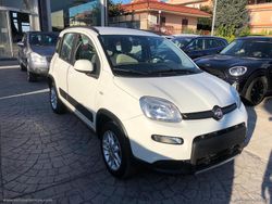 Bianco Usata 2016 Fiat Panda 4x4 S Due volumi | 8490 € (Ottimo prezzo)