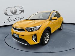 Giallo Usata 2022 Kia Stonic Urban SUV | 12.990 € (Ottimo prezzo)