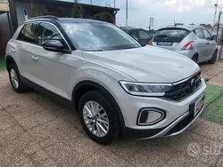Bianco Usata 2025 VW T-Roc Life SUV | 16.400 € (Super prezzo)