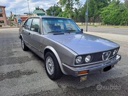 Grigio Usata 1983 Alfa Romeo Alfetta Quadrifoglio Tre volumi | 12.000 €