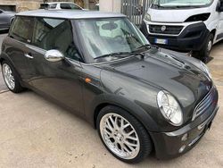 Grigio Usata 2006 Mini Cooper Due volumi | 5950 € (Molto cara)