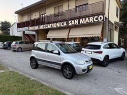 Grigio Usata 2012 Fiat Panda 4x4 Climbing Due volumi | 4500 € (Buon prezzo)