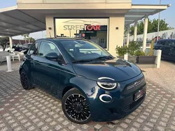 Blu Usata 2020 Fiat 500e La Prima Tre volumi | 15.999 € (Buon prezzo)