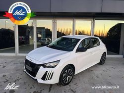 Bianco Nuova 2025 Peugeot 208 Style Due volumi | 18.500 € (Buon prezzo)