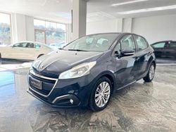 Blu Usata 2018 Peugeot 208 Allure Due volumi | 9900 € (Buon prezzo)