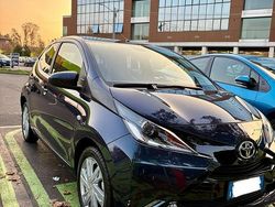 Blu/azzurro Usata 2016 Toyota Aygo X-play Due volumi | 10.600 € (Buon prezzo)