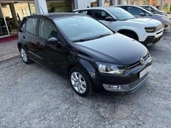 Nero Usata 2010 VW Polo Highline Tre volumi | 9900 € (Molto cara)