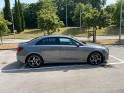 Grigio Usata 2020 Mercedes A180 AMG line Tre volumi | 27.900 € (Cara)