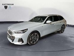 Grigio Usata 2024 BMW 520 M Sport Station wagon | 55.500 € (Molto cara)