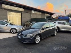 Grigio Usata 2017 VW Golf Tre volumi | 12.350 € (Buon prezzo)