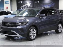 Smoky grey met. Nuova 2025 VW T-Cross Edition SUV | 24.300 € (Buon prezzo)