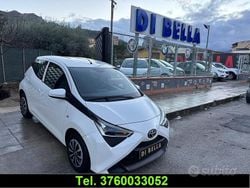 Nero Usata 2022 Toyota Aygo Due volumi | 10.490 € (Cara)