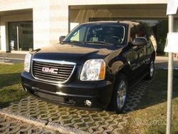 Nero Usata 2011 GMC Yukon SUV | 19.000 €
